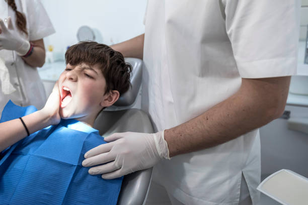 Best Tooth Infection Emergency Dentist  in Waupun, WI